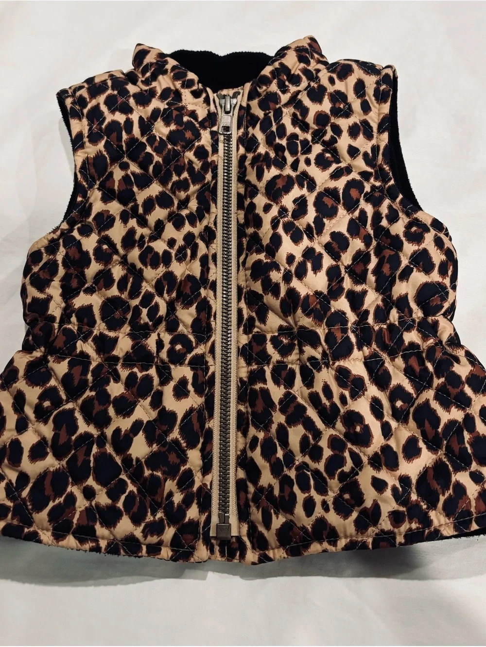 Old Navy Leopard Print Quilted Vest in Tan and Black